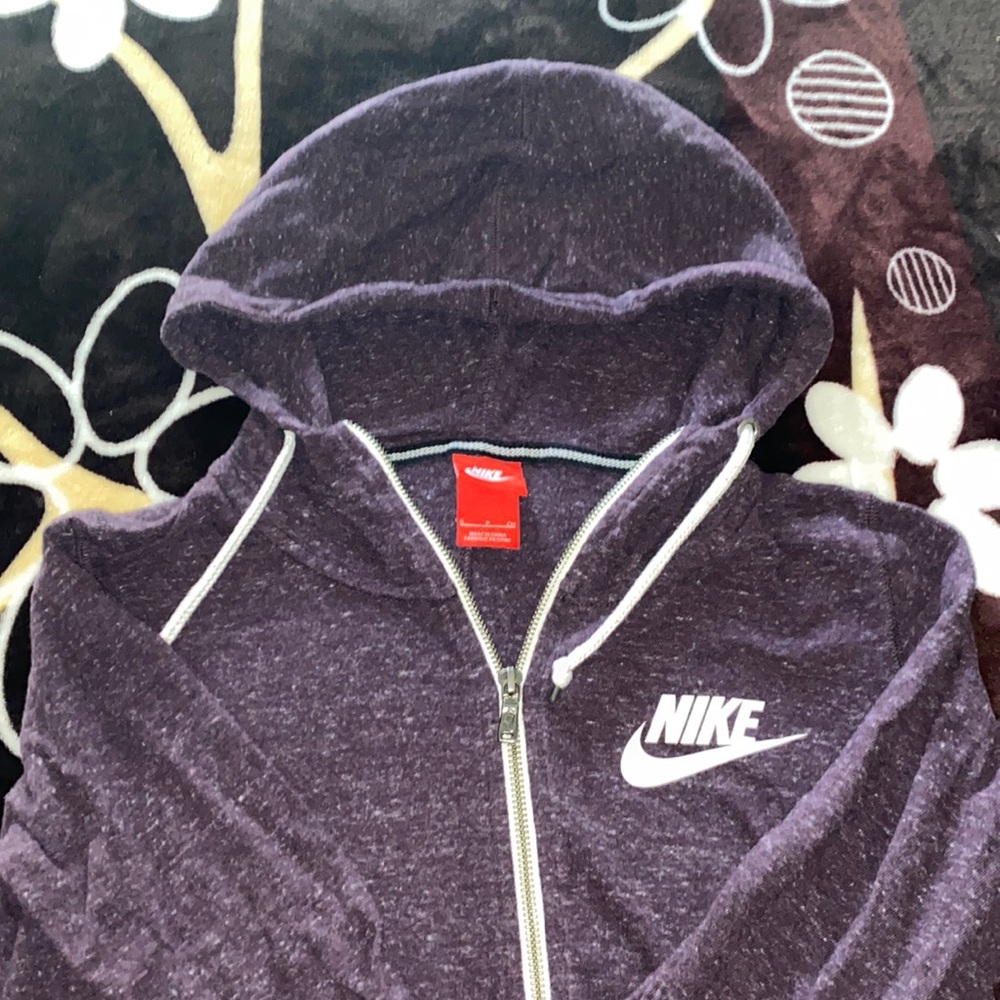 Nike sweater